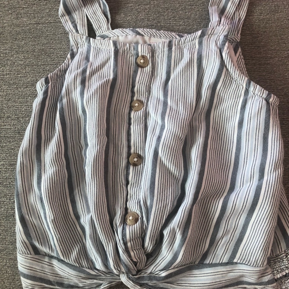Abercrombie Kids size 7/8 shirt.